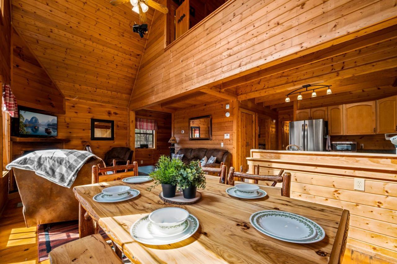 Great Smoky Mountains Cabin!, Secluded, Pet-Kid Friendly! Sevierville Bagian luar foto