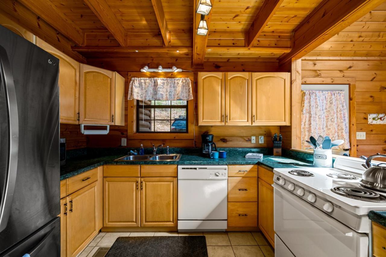 Great Smoky Mountains Cabin!, Secluded, Pet-Kid Friendly! Sevierville Bagian luar foto